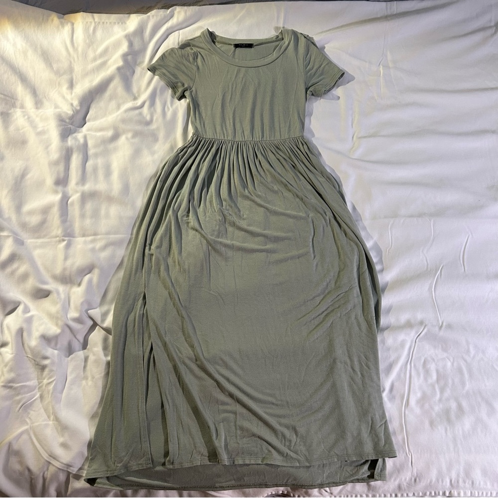 Chic Olive Midi Dress